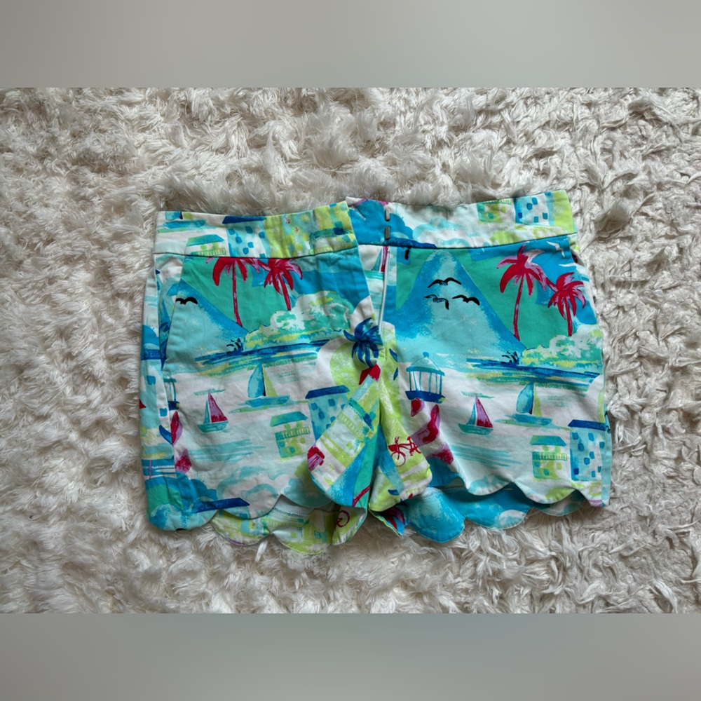 Crown & Ivy shorts